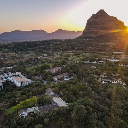 فندق Club Mahindra Tungi, لونافالا المظهر الخارجي الصورة